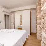 Grgo فيلة