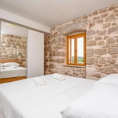 Grgo Villa *