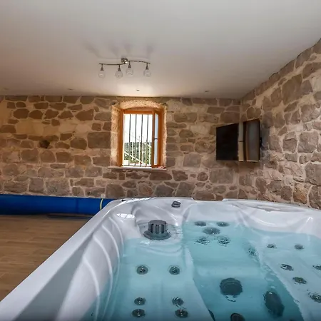 Villa Grgo *