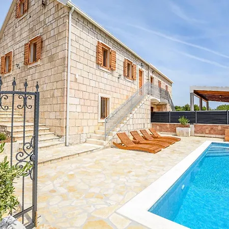 Villa Grgo Rogoznica (Sibenik-Knin)