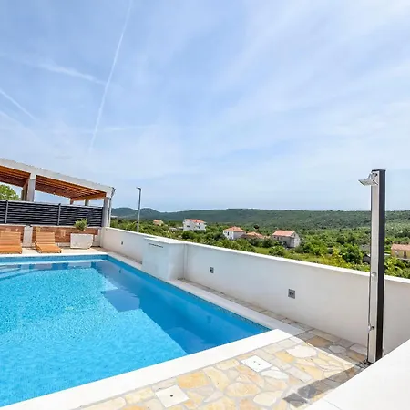 Grgo * Rogoznica (Sibenik-Knin)