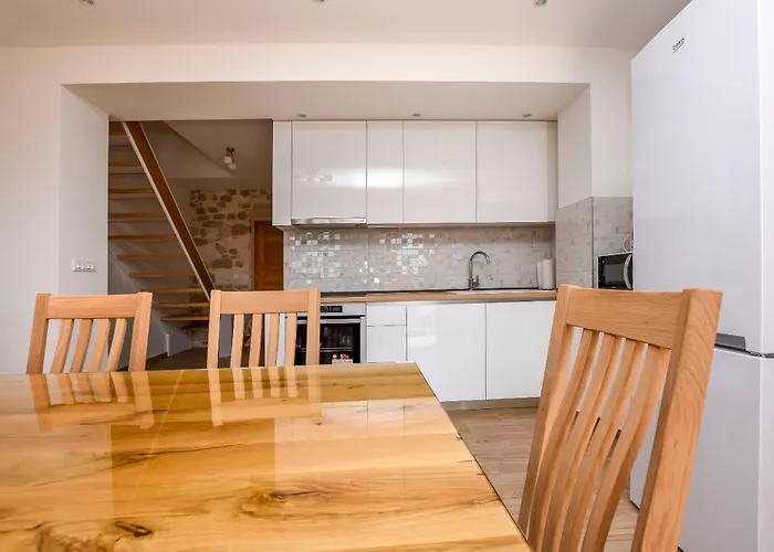 Grgo * Rogoznica (Sibenik-Knin)