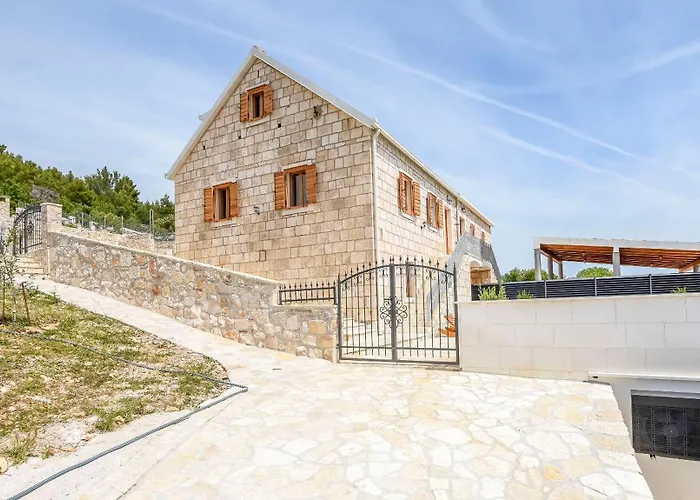 Grgo * Rogoznica (Sibenik-Knin)